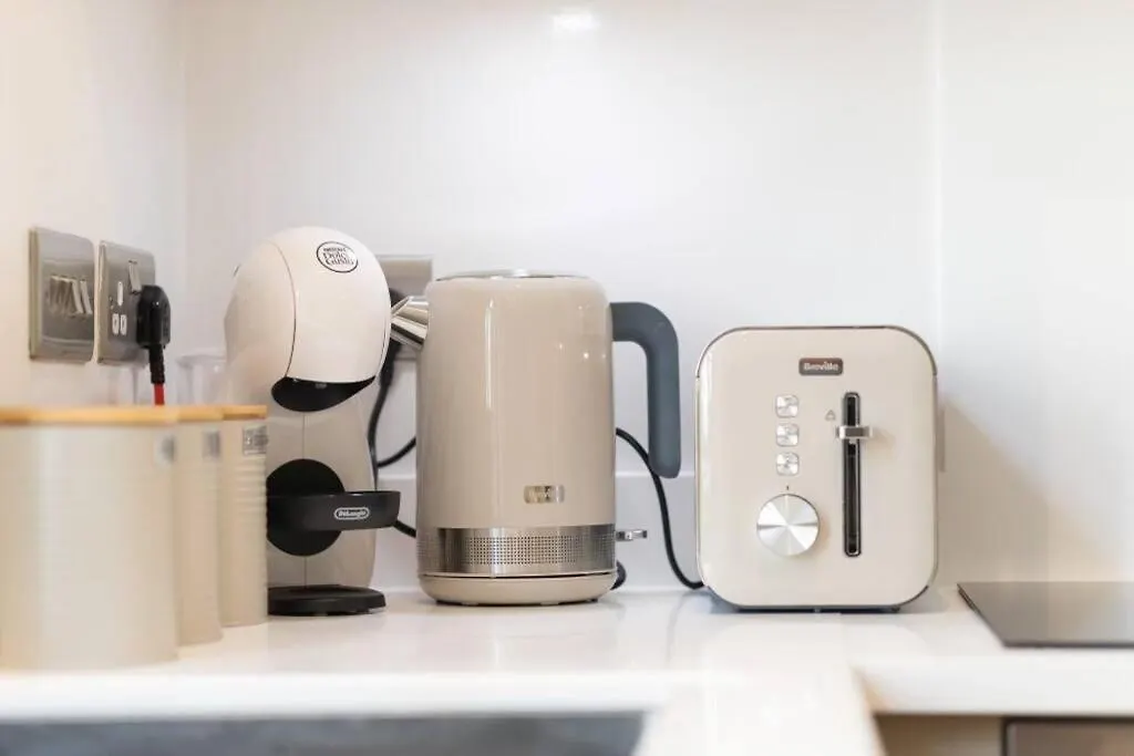 Spacious Apartment In The Heart Of Brighton 0*,