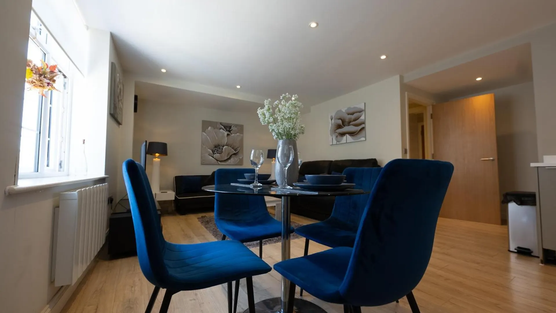 Spacious Apartment In The Heart Of Brighton