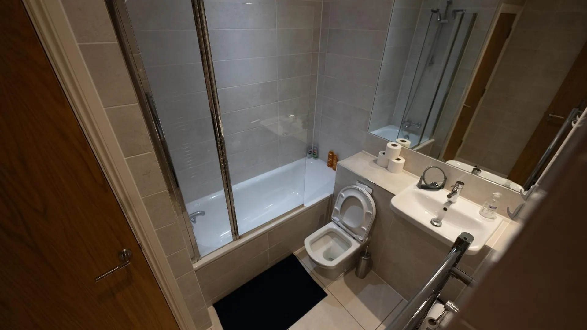 Spacious Apartment In The Heart Of Brighton